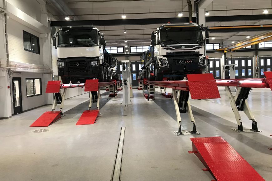 Stertil B.V. stemt ermee in om VSG een mondiale licentie te geven voor zijn schaarbrug-patent SKYLIFT rijbaan schaarbrug